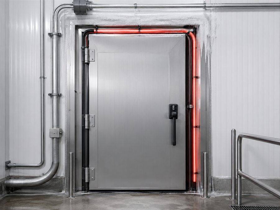 Puerta de cámara frigorífica industrial.